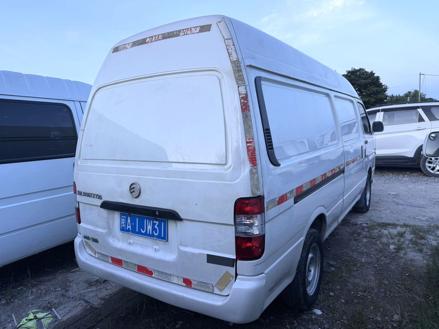 Golden Dragon Hiace 2019 Model|1.8L 133 HP Manual Transmission Closed Cargo Van