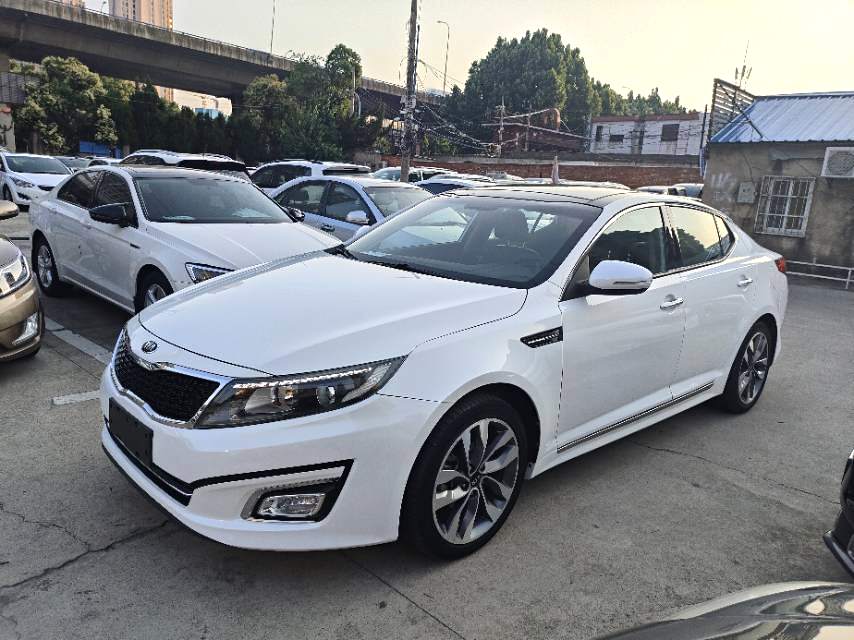 Kia K5 2015 Model|2.0L LUX Trim Automatic Transmission Gasoline Midsize Sedan