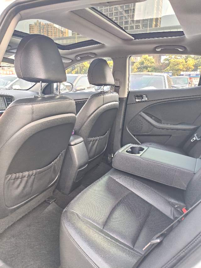 Kia K5 2015 Model|2.0L LUX Trim Automatic Transmission Gasoline Midsize Sedan