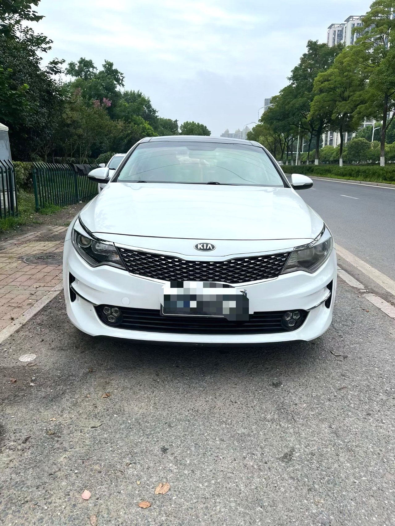 Kia K5 2016 Model|2.0L Luxury Trim Automatic Transmission Gasoline Midsize Sedan