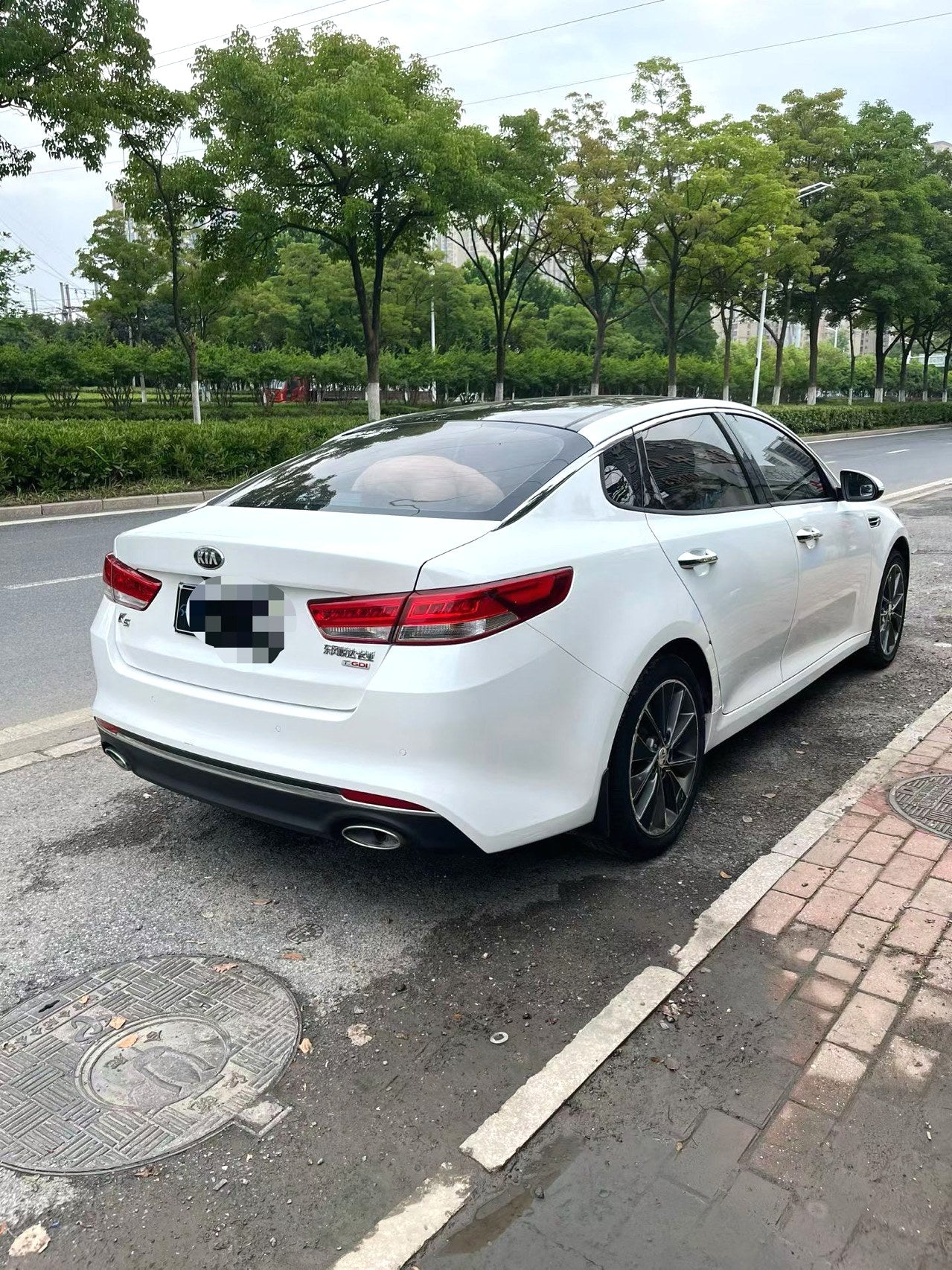 Kia K5 2016 Model|2.0L Luxury Trim Automatic Transmission Gasoline Midsize Sedan