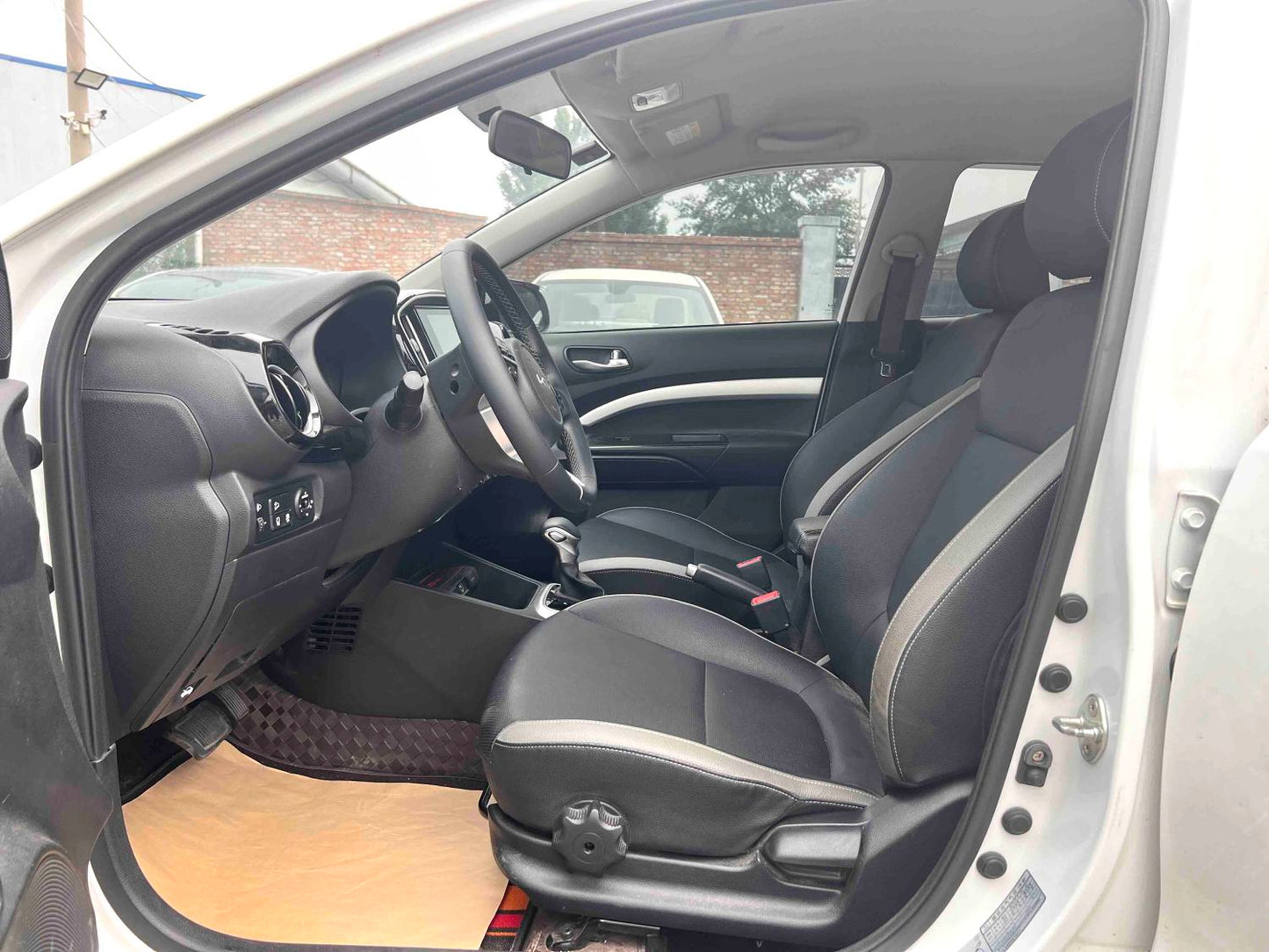 Kia Stonic 2021 Model|1.4L Fun Trim CVT Automatic Transmission Gasoline Compact SUV