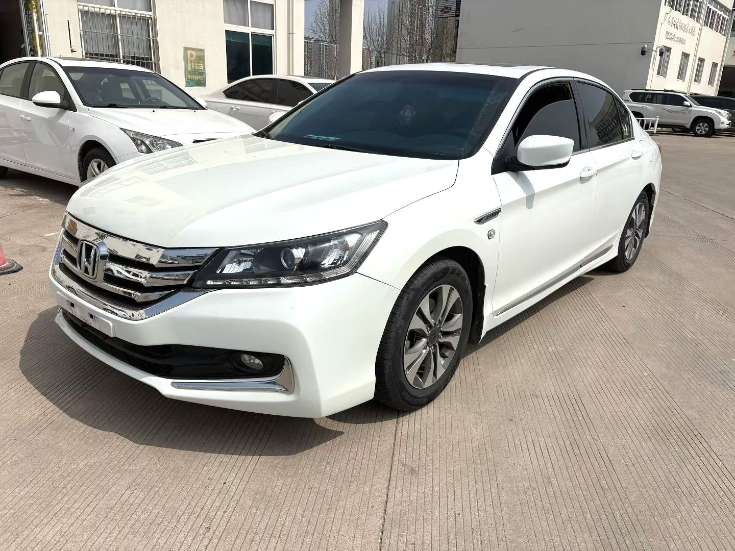 Honda Accord 9th Gen 2015 Model|2.0L LXS Elite Trim CVT Automatic Transmission