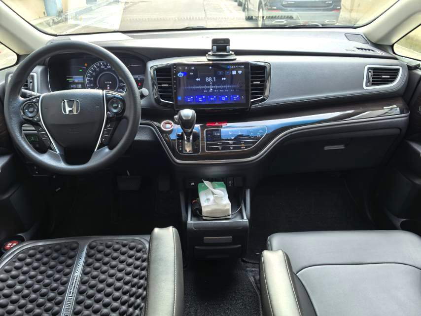 Honda Odyssey 2021 eHEV|2.0L Sharp Enjoy Edition E-CVT Automatic Transmission FWD 7-Seater Hybrid MPV