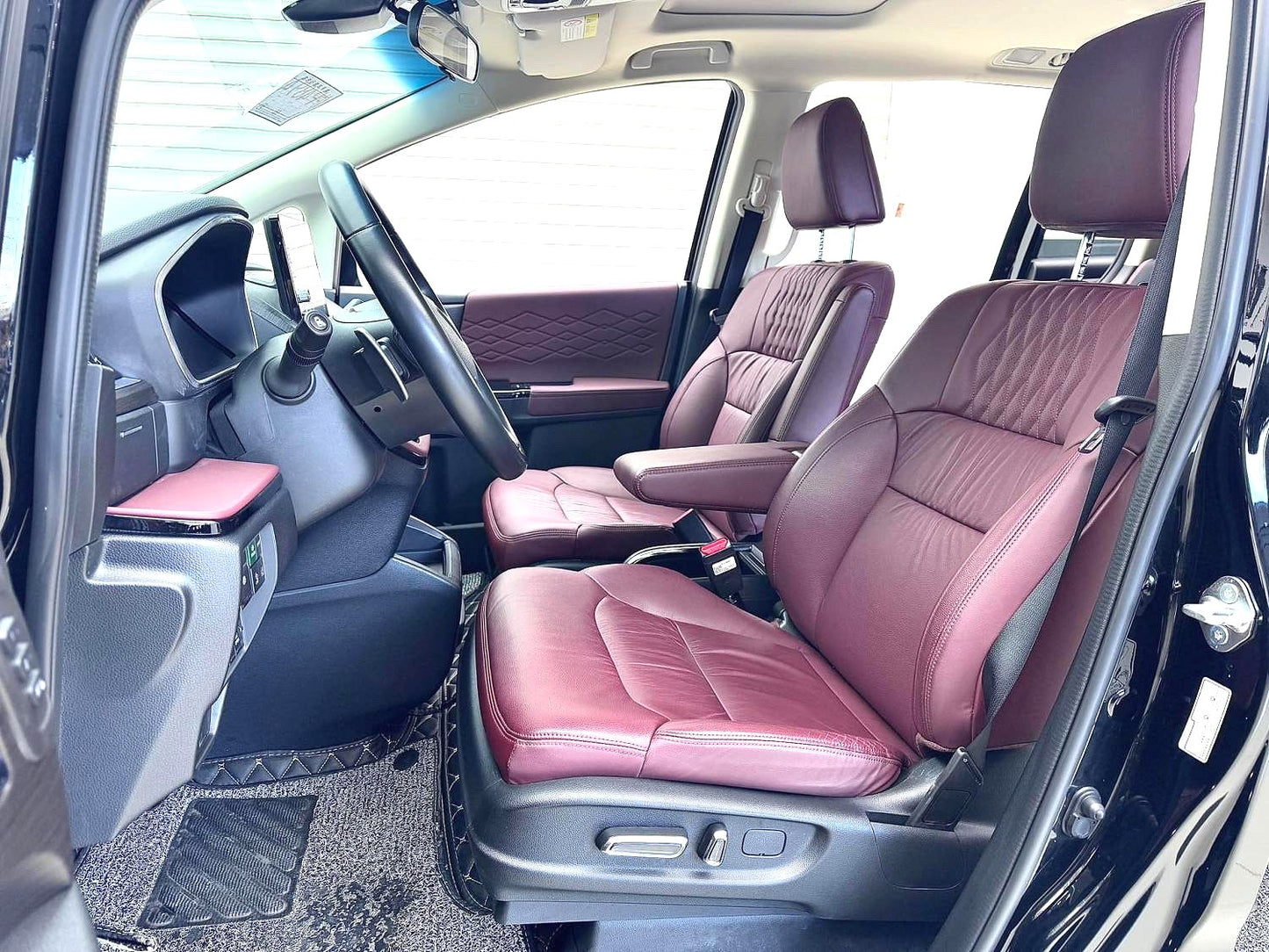 Honda Elysion 2022 eHEV|2.0L Ultimate Edition|E-CVT Automatic Transmission FWD 7-Seater Hybrid MPV