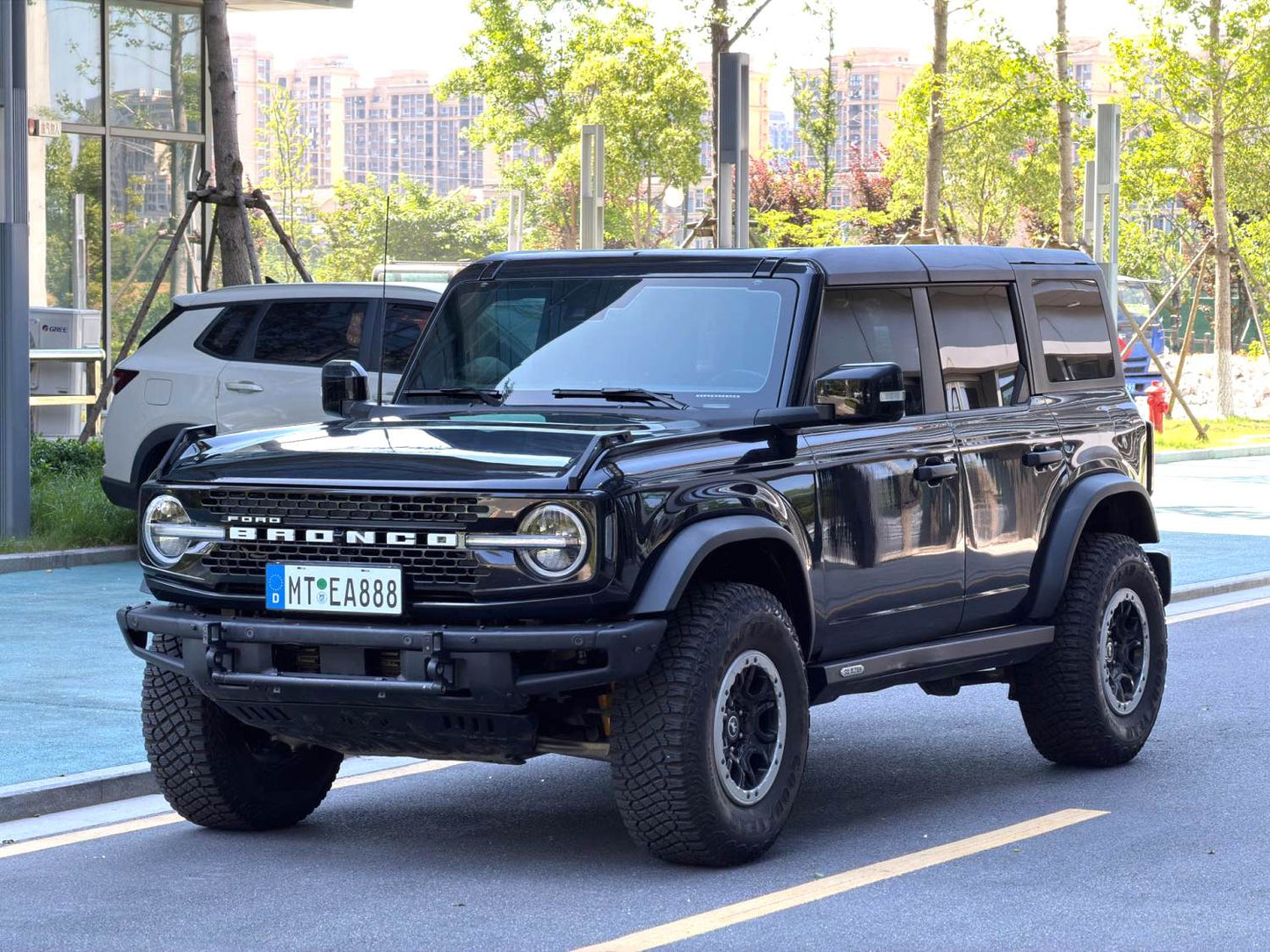 Ford Bronco 2024 Model | 2.3T Badlands 4WD 10AT Automatic Off-road Gasoline SUV