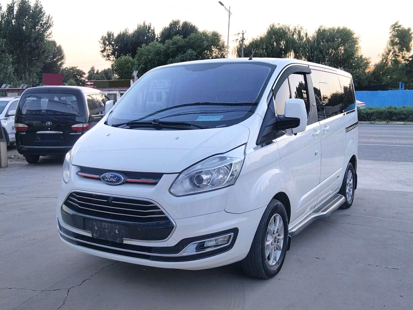 Ford Tourneo 2017 Model | 2.0T Premium Edition FWD 6AT Automatic MPV