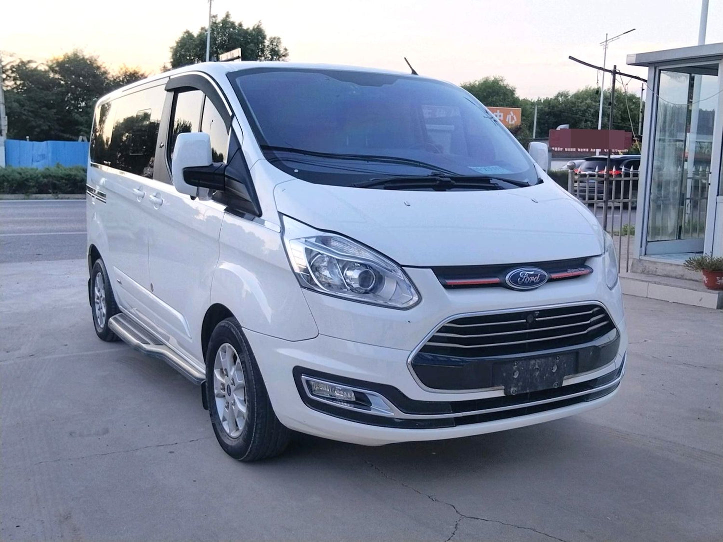 Ford Tourneo 2017 Model | 2.0T Premium Edition FWD 6AT Automatic MPV