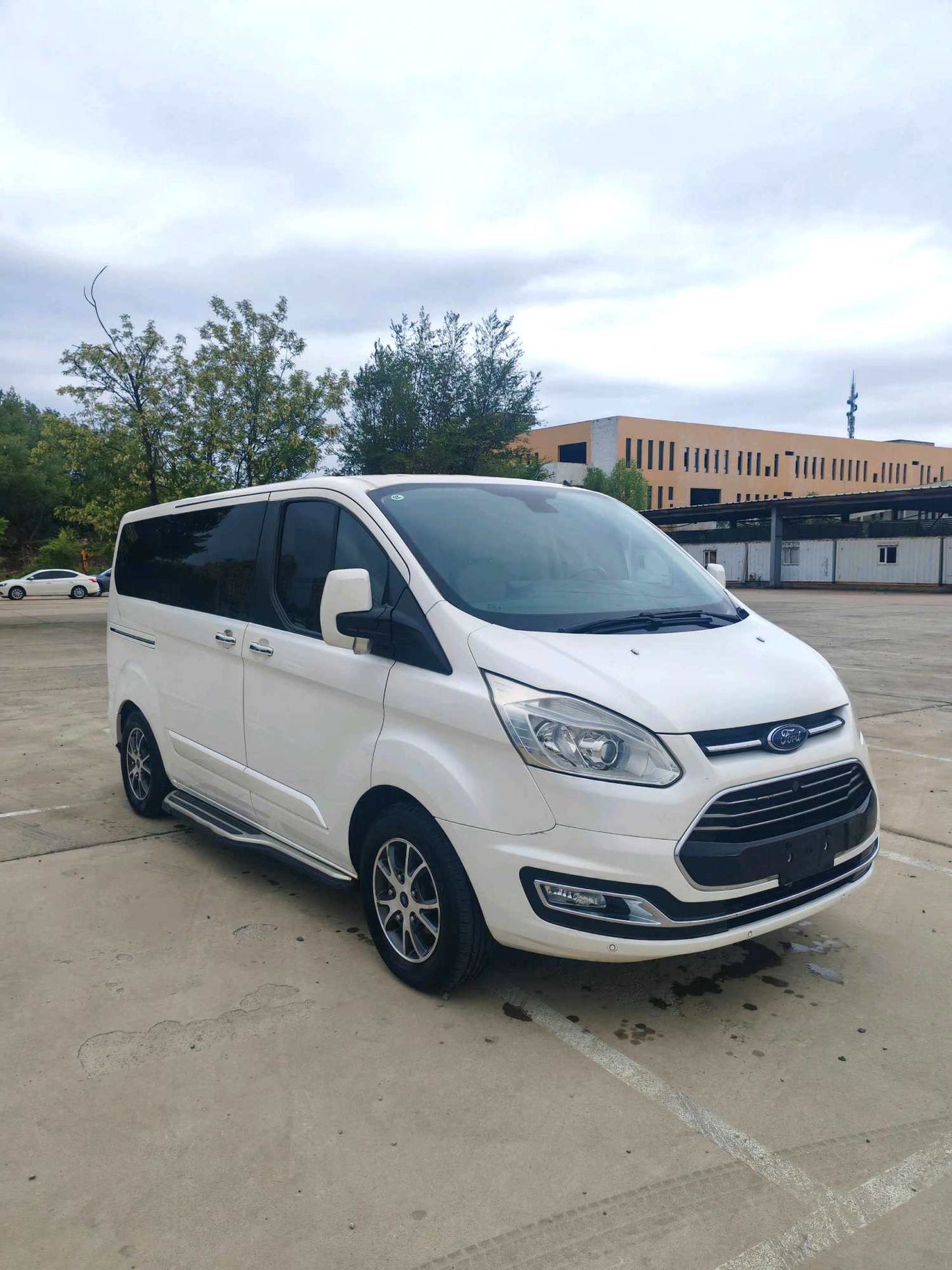 Ford Tourneo 2018 Model | 2.0T EcoBoost Flagship Edition FWD 6AT Automatic MPV