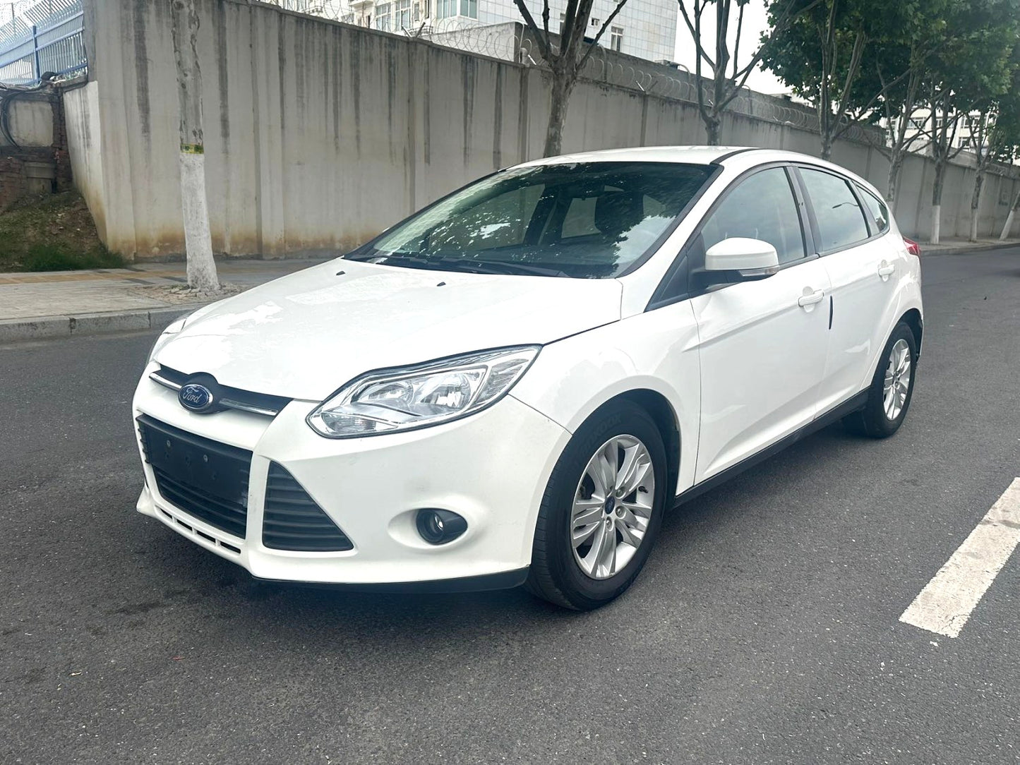 Ford Focus 2012 Hatchback 1.6L Comfort MT