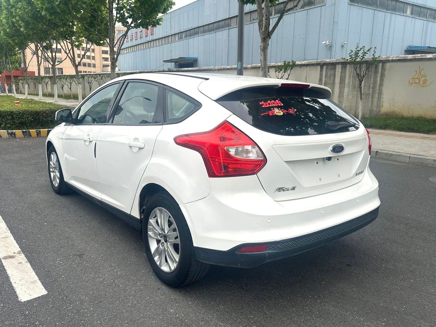 Ford Focus 2012 Hatchback 1.6L Comfort MT
