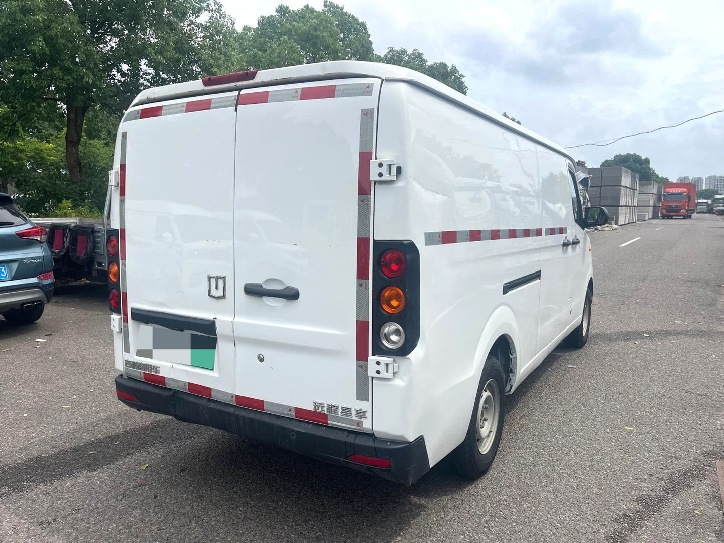 Geely Farizon Starjoy V6E 2023 Model | CATL 41.86kWh Value Edition Automatic Closed Van