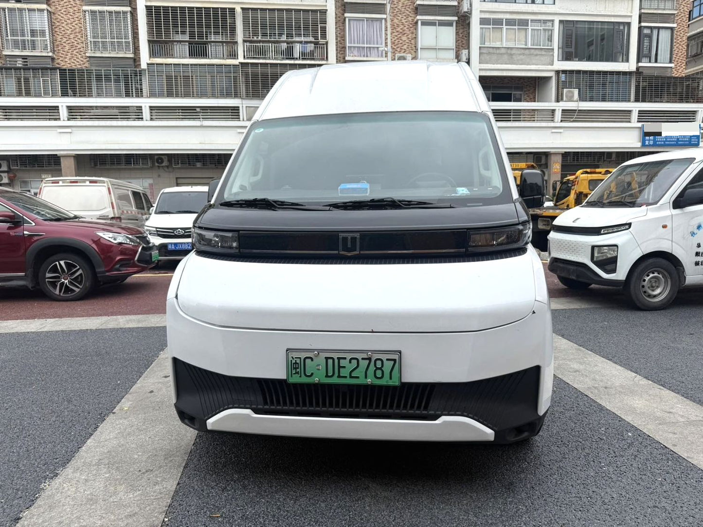 Geely Farizon Super Van 2024 Model | Wealth Version Medium Wheelbase High Roof Automatic Box Van