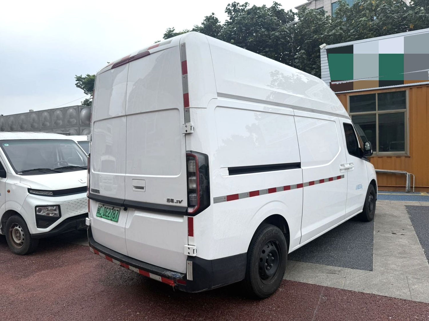 Geely Farizon Super Van 2024 Model | Wealth Version Medium Wheelbase High Roof Automatic Box Van