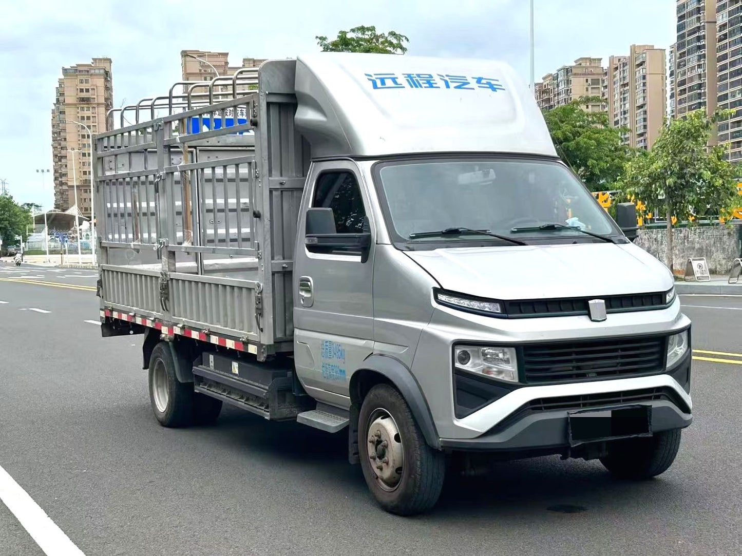 Geely Farizon Sharp F3E 2023 Model | Jinfu VersionPure Electric Stake Truck 55kWh Automatic