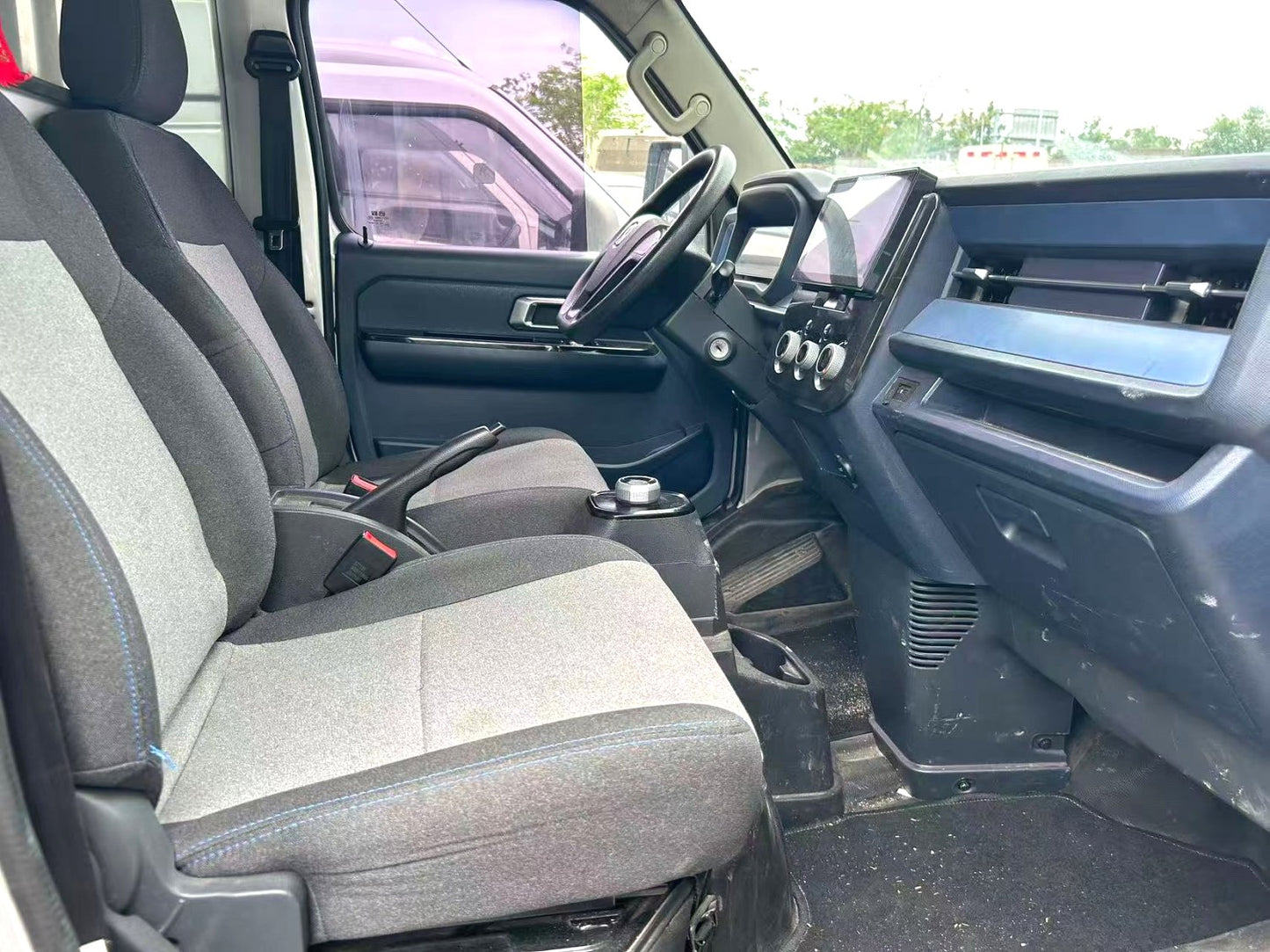 Geely Farizon Sharp F3E 2023 Model | Jinfu VersionPure Electric Stake Truck 55kWh Automatic