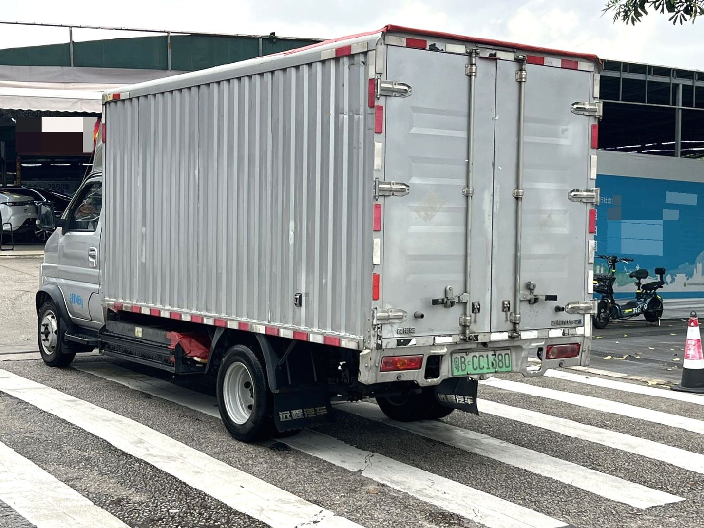 Geely Farizon Sharp F3E 2024 Model | 3.5T 3.7m Single Cab Pure Electric Box Light Truck Automatic