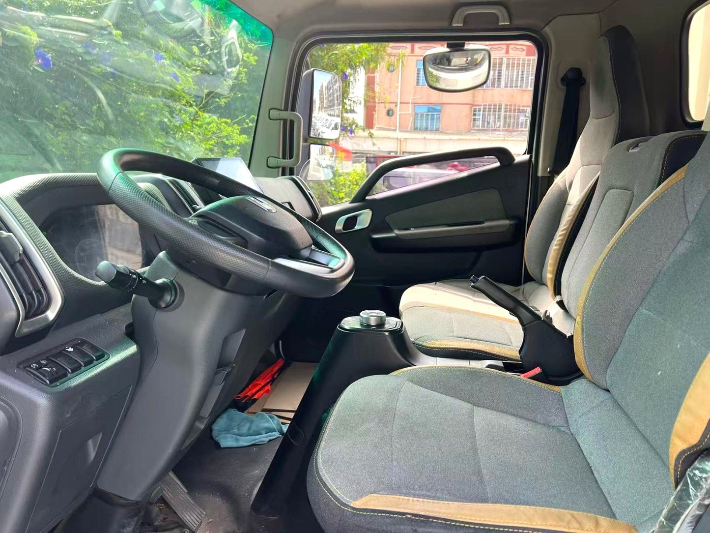 Geely Farizon Starwise H8E EV | Automatic Electric Commercial Vehicle Box Van