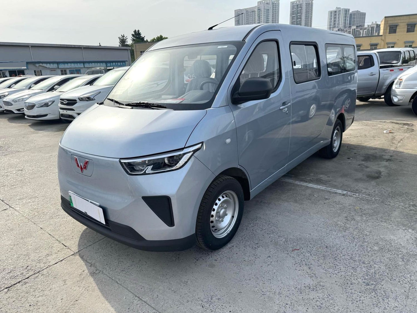 Wuling Yangguang 2024 Model | Comfort Version Passenger Van 300km Range 75kW Automatic