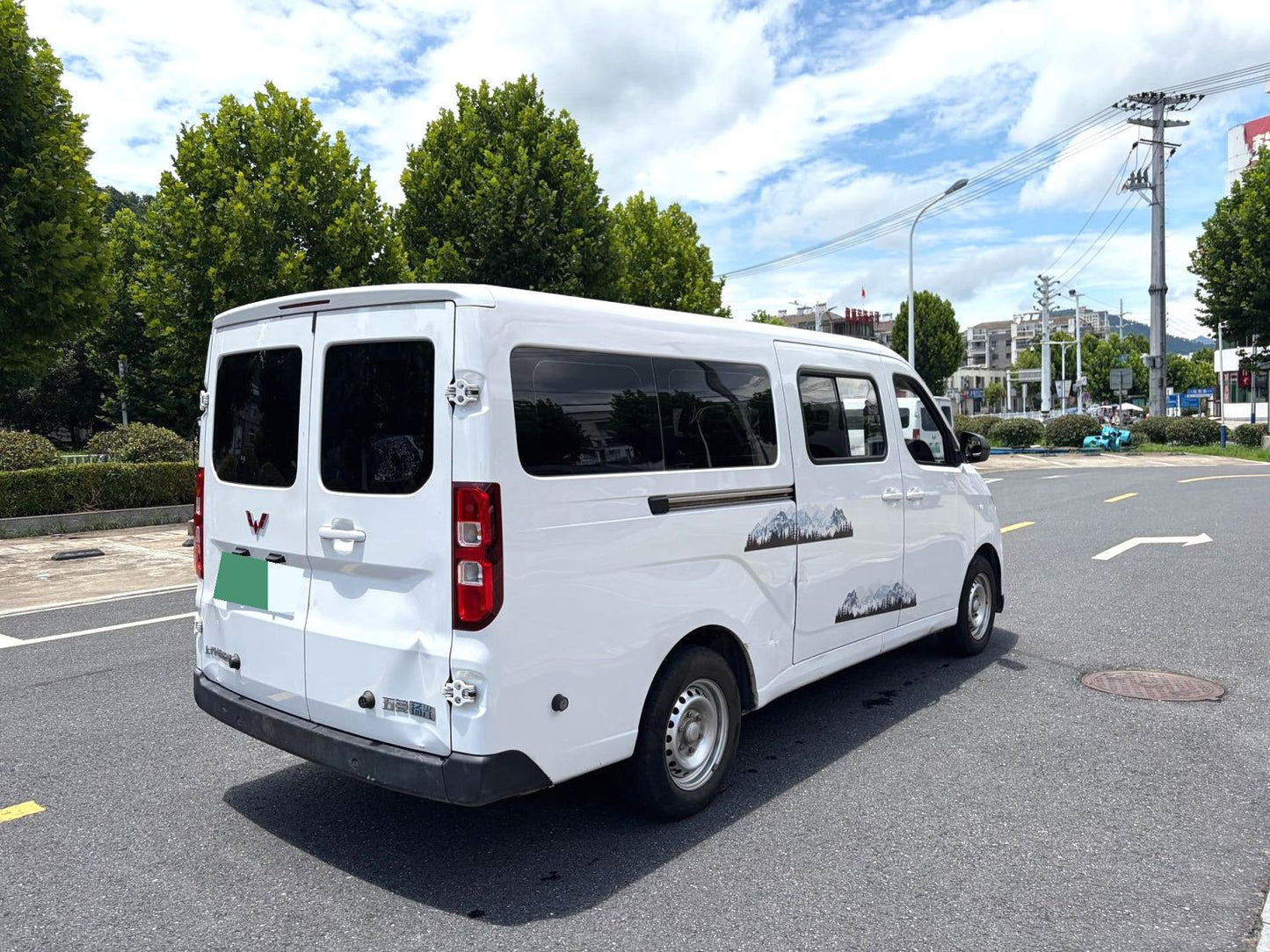 Wuling Yangguang 2025 Model | Comfort Version Passenger Van 400km Range Automatic