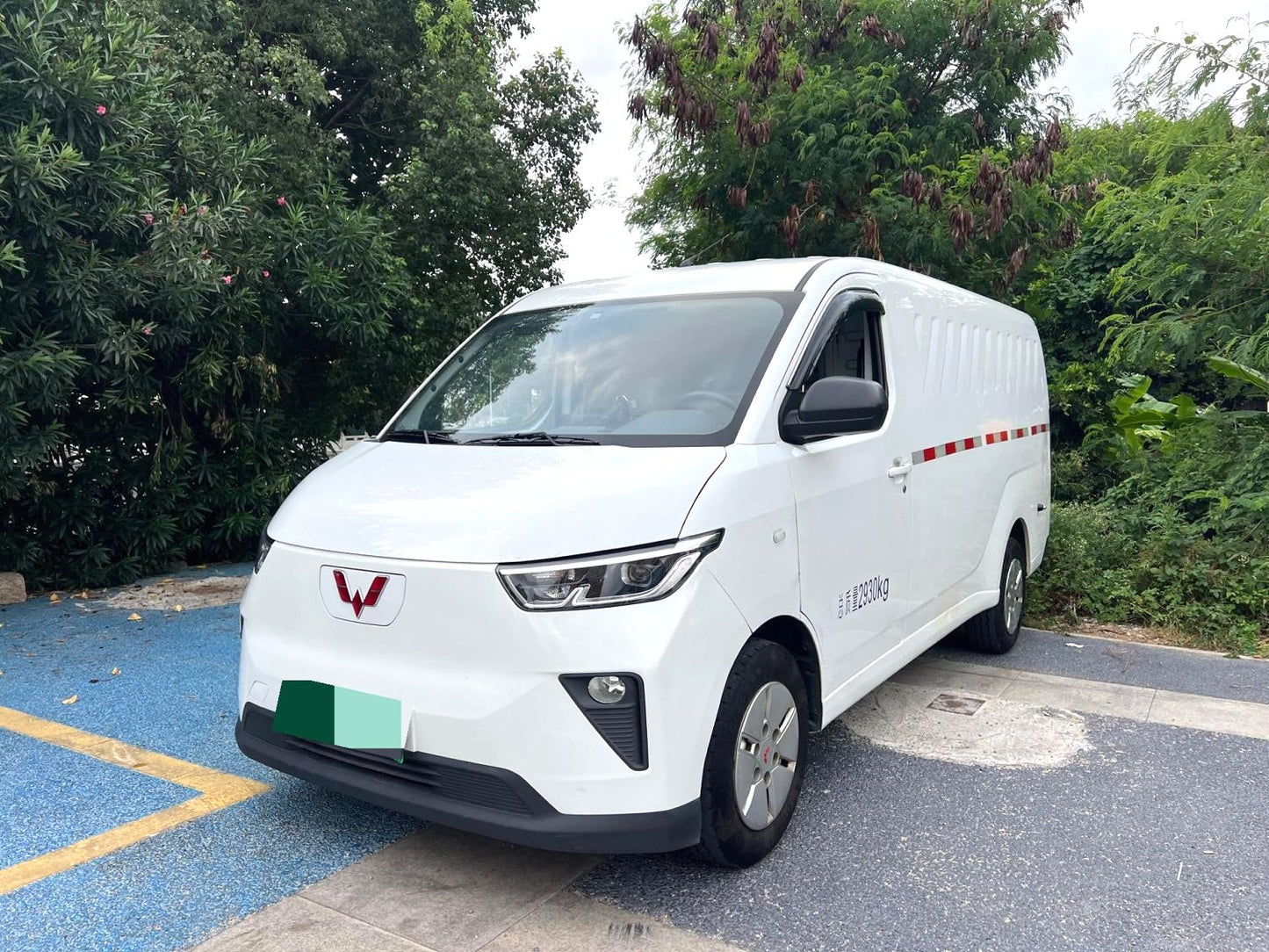 Wuling Yangguang 2024 Model | Comfort Version Window-Closed Van 300km Automatic