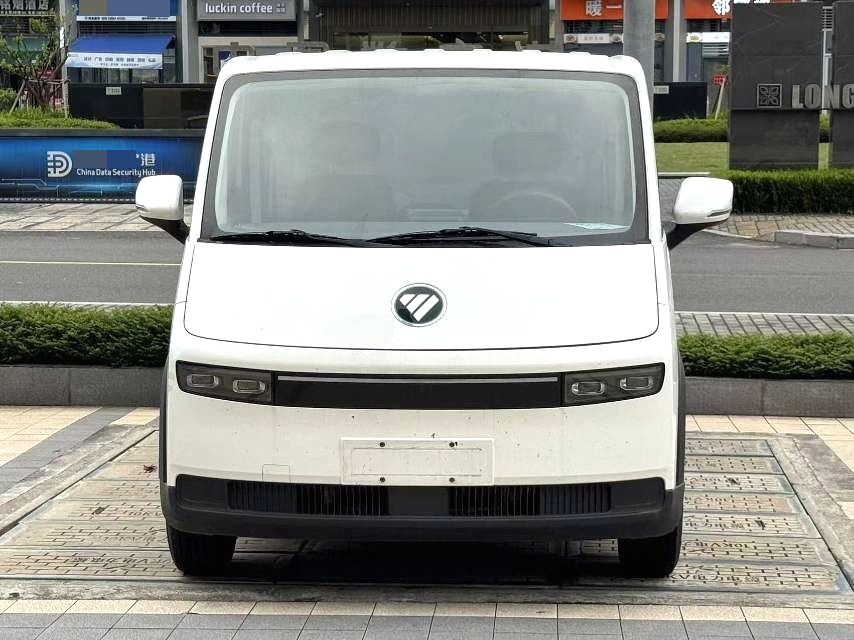 Foton View i7 2025 Model | Premium Edition Short Wheelbase FWD  Roof Single Tire 2-Seater Automatic Closed Van