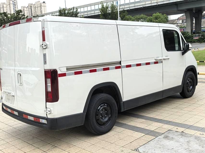 Foton View i7 2025 Model | Premium Edition Short Wheelbase FWD  Roof Single Tire 2-Seater Automatic Closed Van