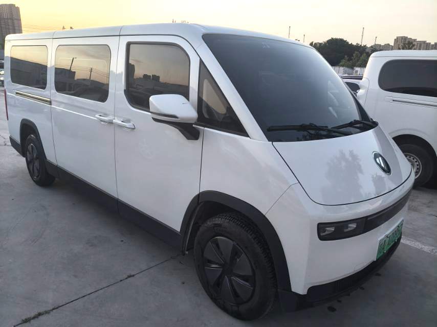 Foton View i9 2025 Model | Zhiyuan Edition Multi-Purpose Long Wheelbase FWD Flat Roof Single Tire 6-Seater Automatic Passenger Van