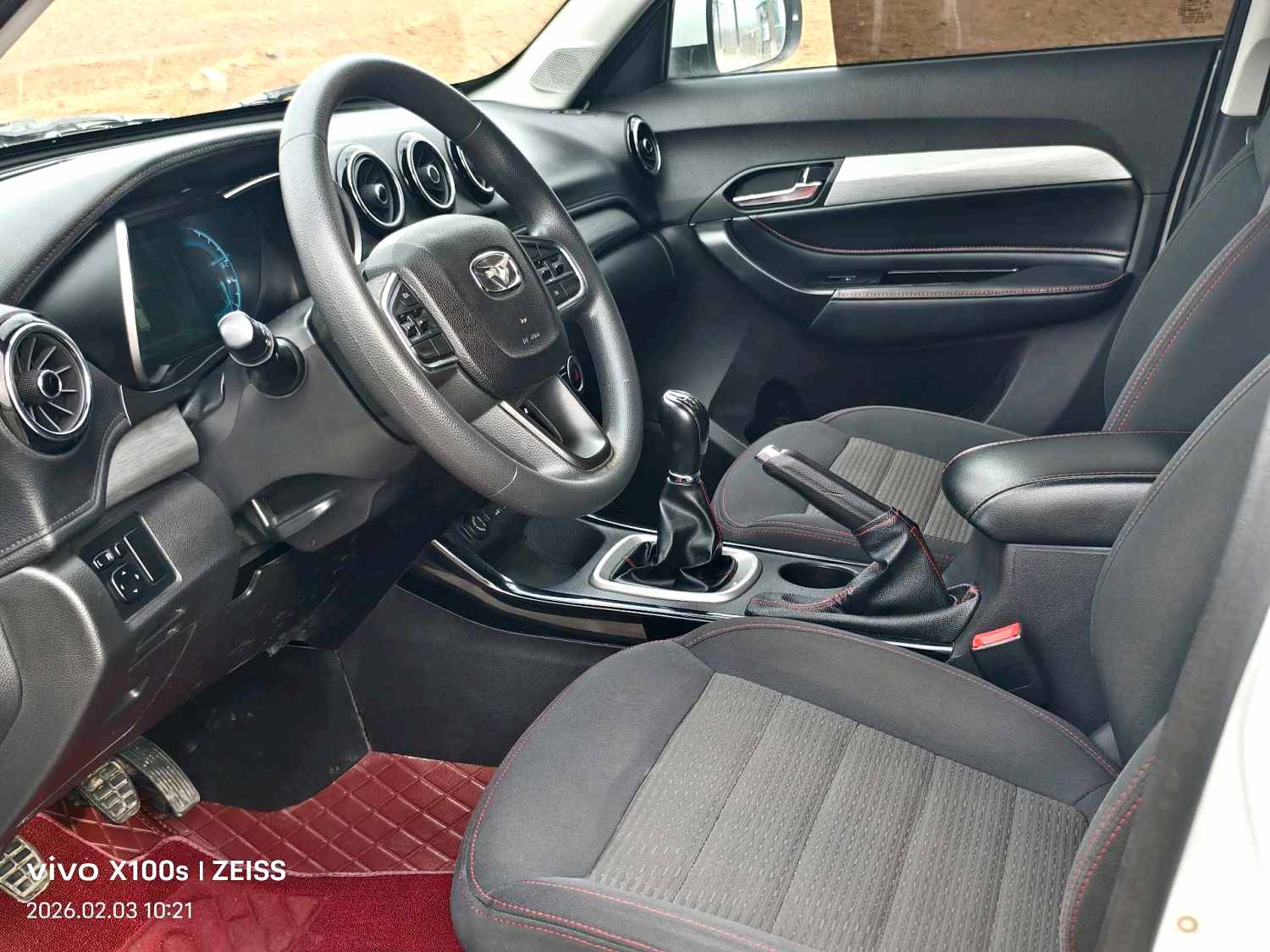 Used KAIYI X3 2018 1.6L MT Smart Glory Edition side view for China car export