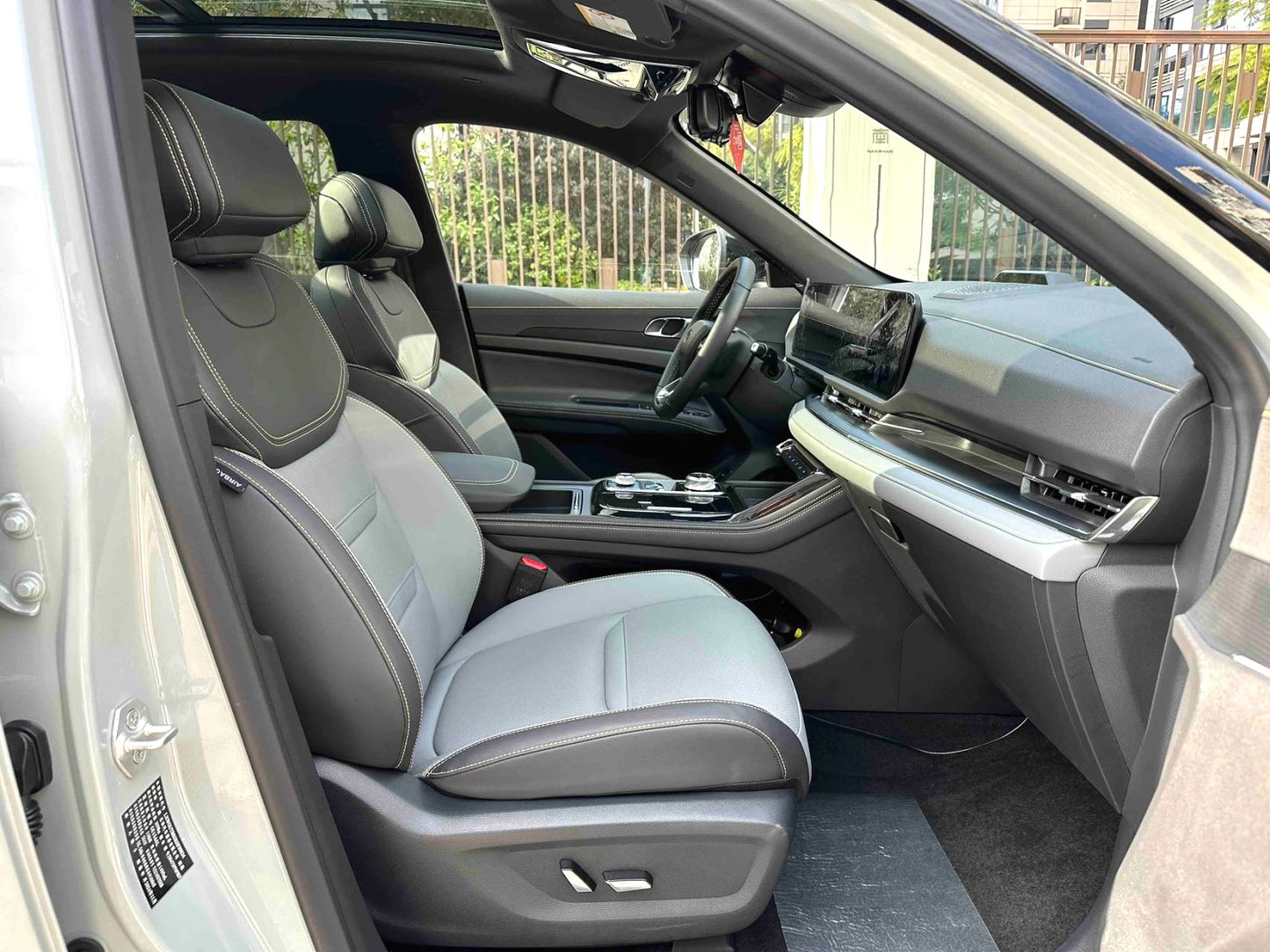 Used Ford Territory New Energy 2025 Plug-in Hybrid 1.5T Premium Plus Automatic side view for China car export