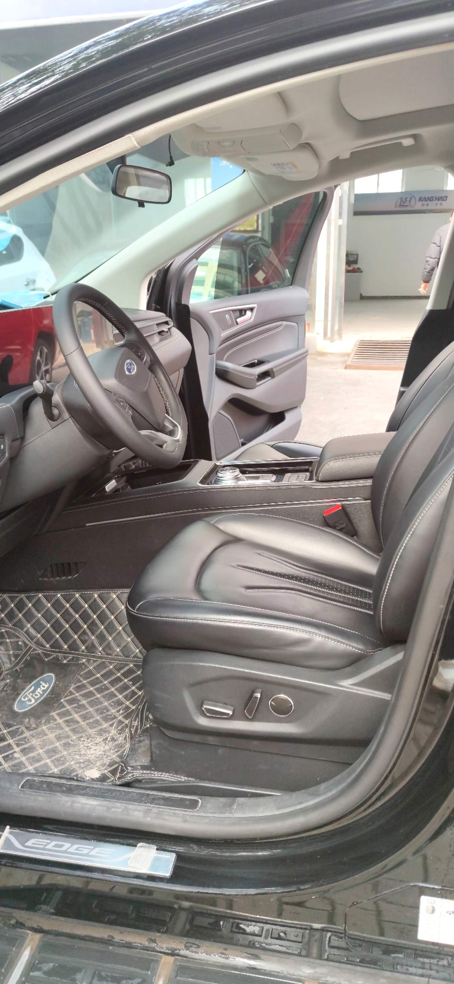 Used Ford Edge Plus 2021 2.0T EcoBoost 245 2WD Platinum 5-seat Automatic front view for China car export