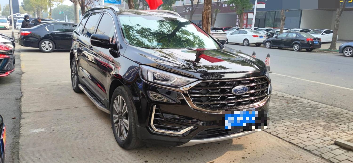 Used Ford Edge Plus 2021 2.0T EcoBoost 245 2WD Platinum 5-seat Automatic interior photo for China car export
