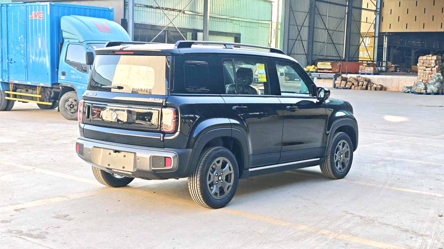 Used Baojun Yep Plus 2026 401km Flagship Edition side view for China car export
