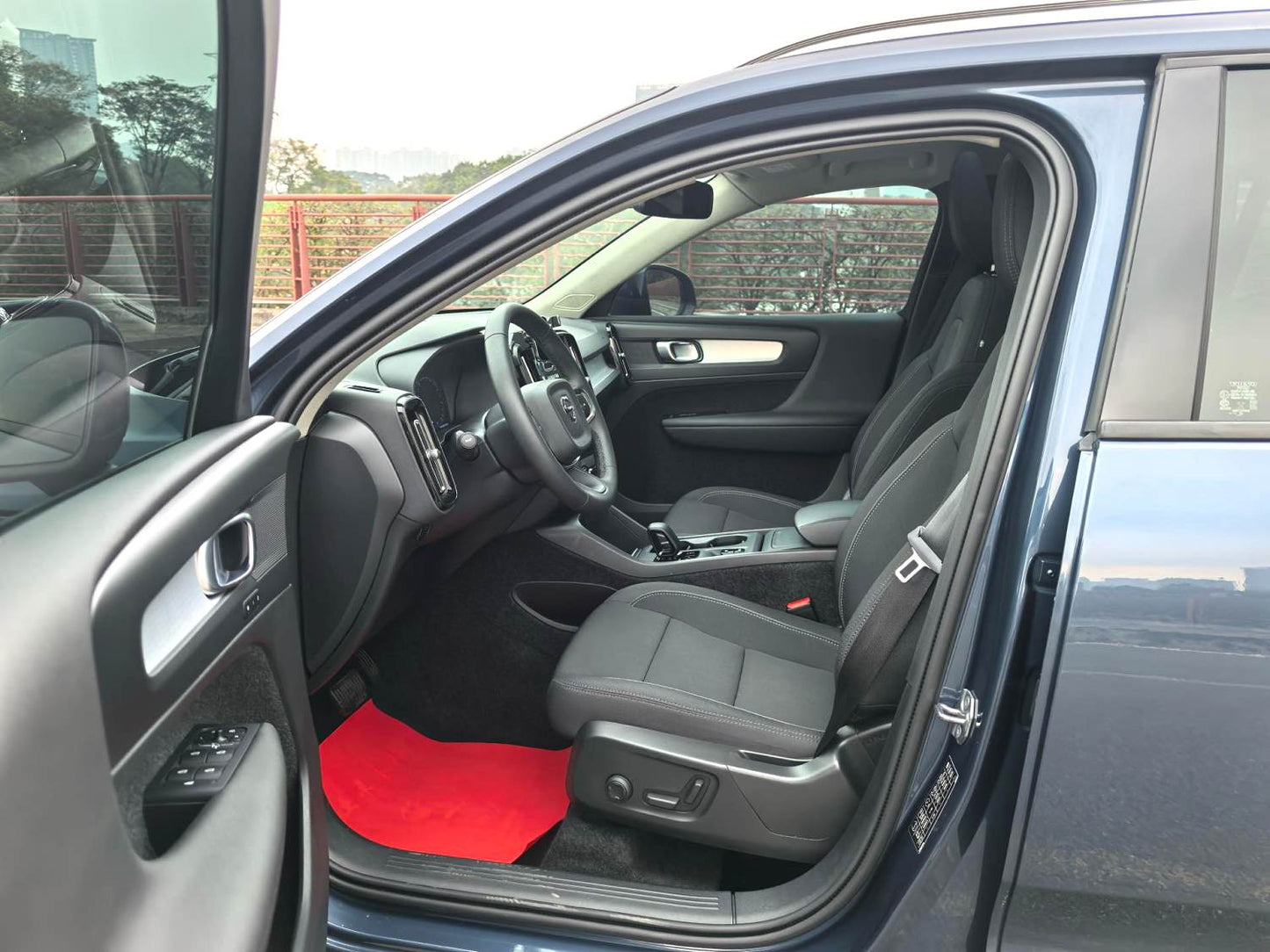 Used Volvo XC40 2022 Model 1.5T T3 Zhixing Fashion Edition Automatic Transmission