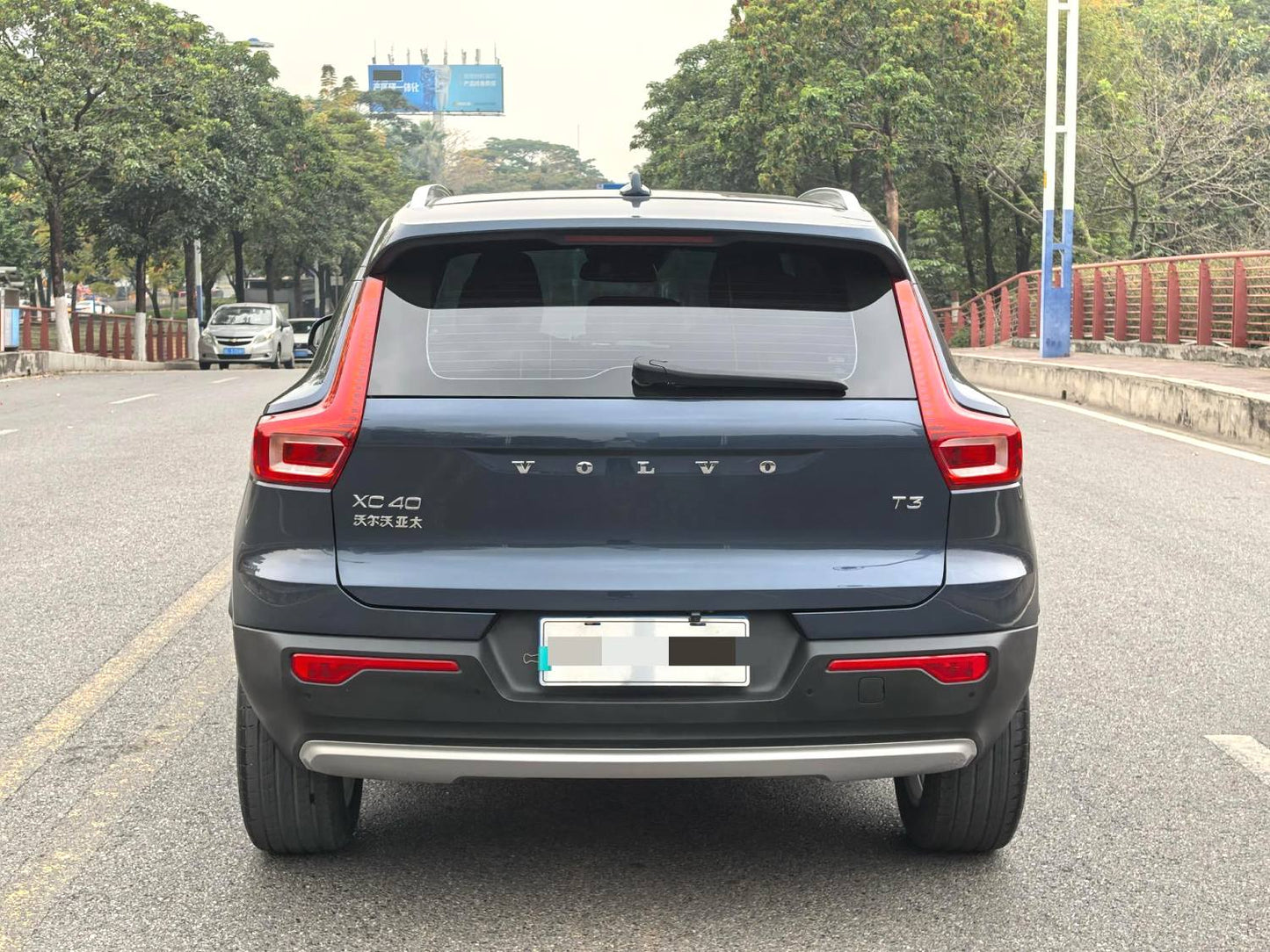 Used Volvo XC40 2022 Model 1.5T T3 Zhixing Fashion Edition Automatic Transmission