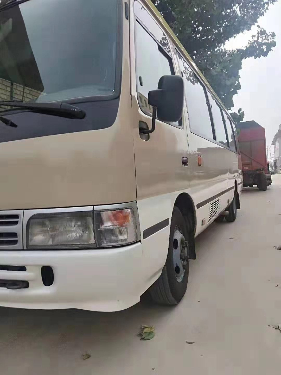 Toyota Coaster 2011 model national ? Manual Gasoline rear view for China car export