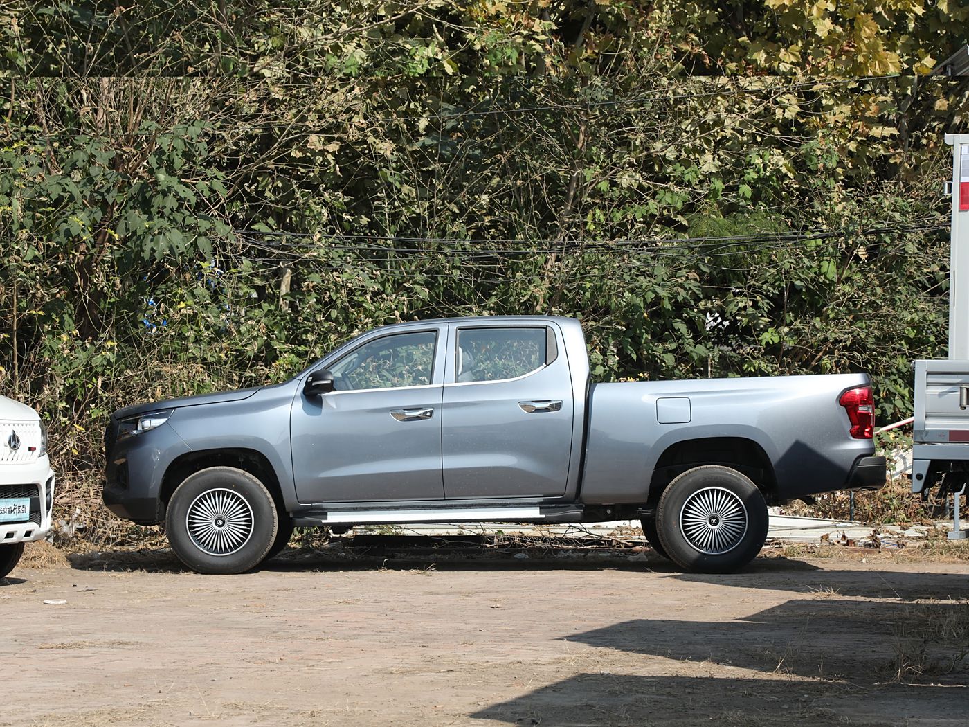 Changan F70 Blue Whale 2024 2.0T MT 4WD GASOLINE LONG BOX