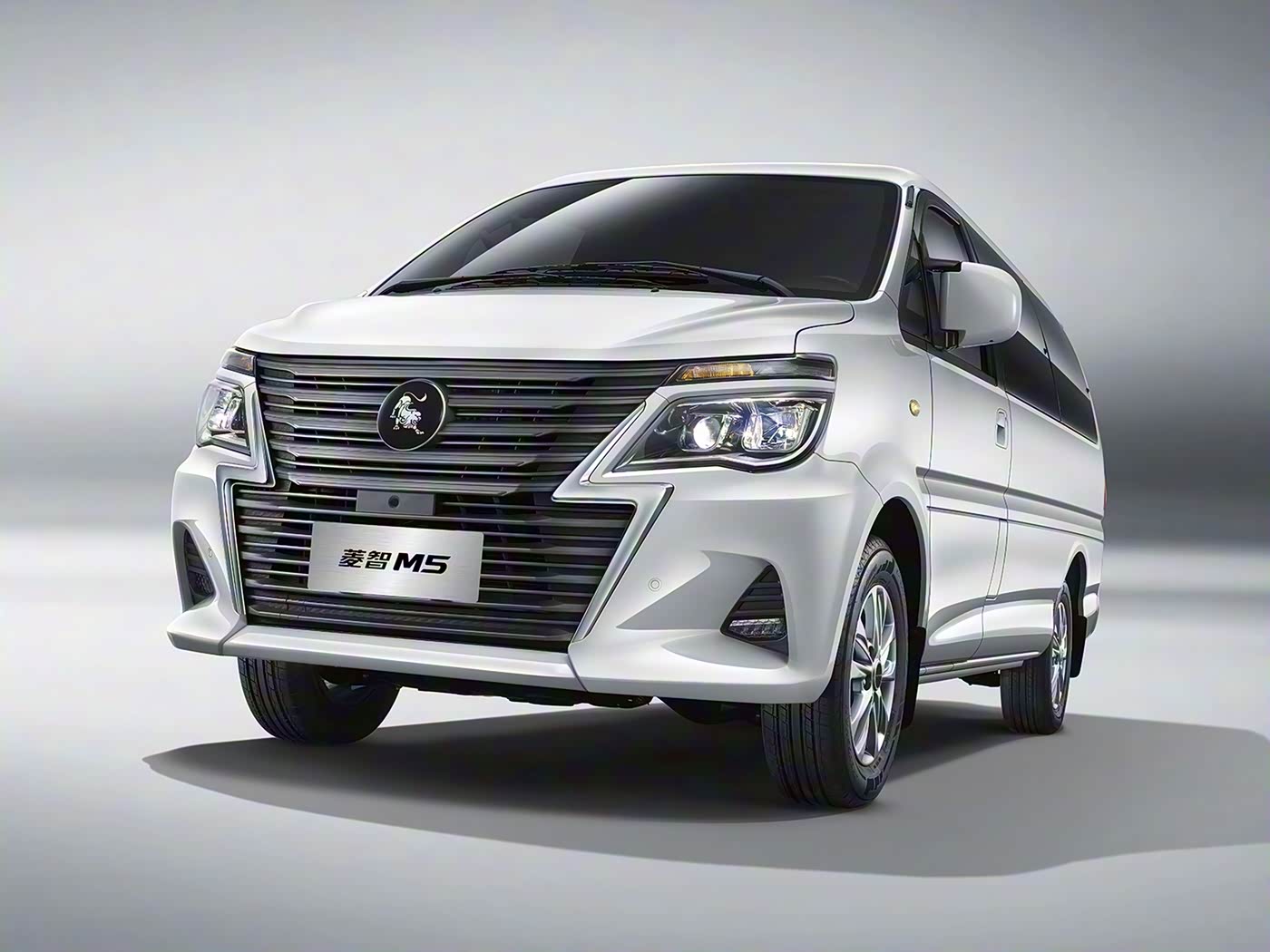 DONGFENG LINGZHI 2025 M5 1.6L SHORT AXLE 5 SEATER