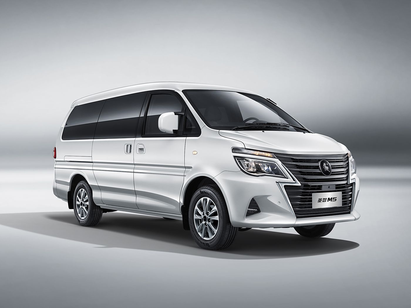 DONGFENG LINGZHI 2025 M5 1.6L SHORT AXLE 5 SEATER