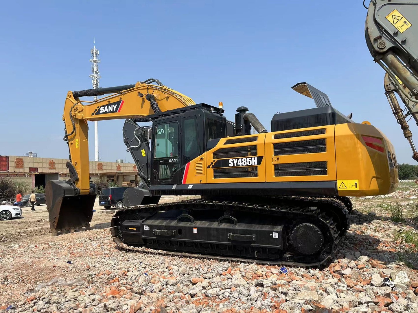 USED SANY SY485H EXCAVATOR