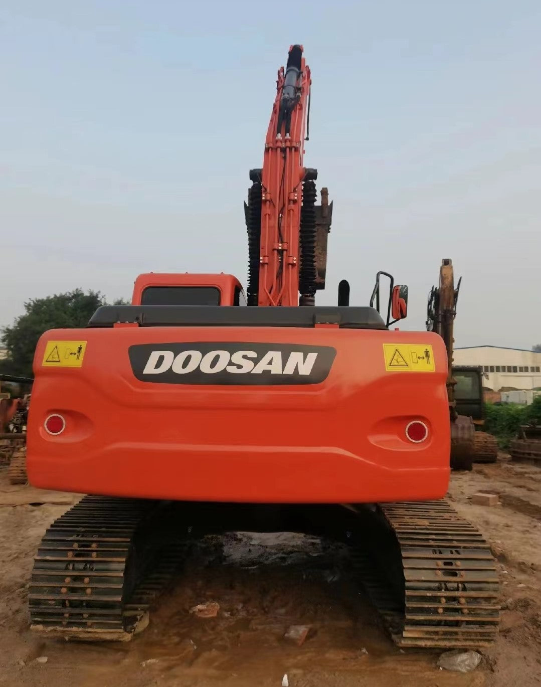 USED DOOSAN DX225LC EXCAVATOR