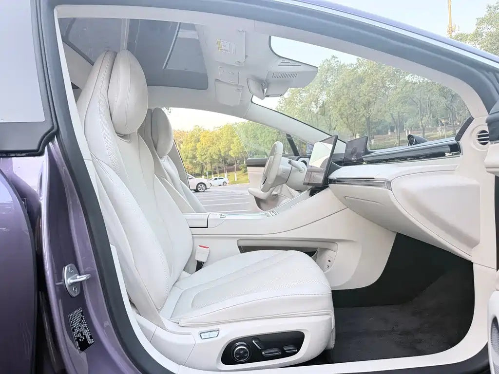 Used Luxeed S7 2025 Max RWD Ultra Long Range dashboard view for China car export