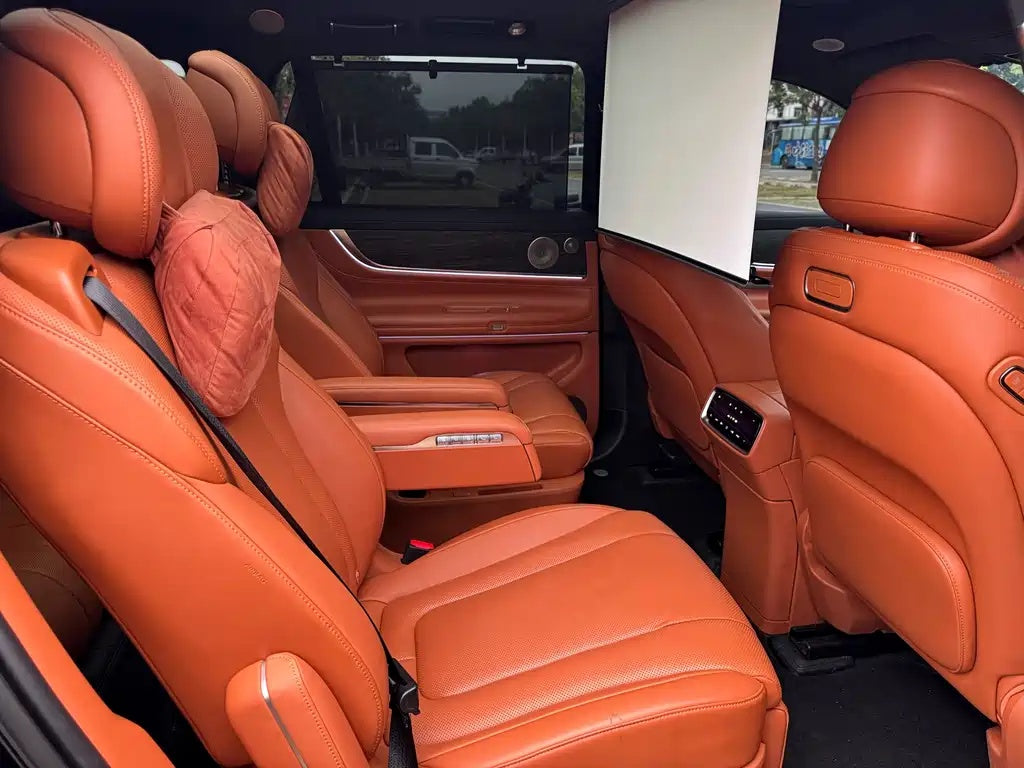 Used AITO M9 2024 Range Extender Ultra Version 42kWh 6-Seater