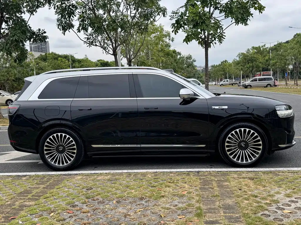 Used AITO M9 2024 Range Extender Ultra Version 42kWh 6-Seater