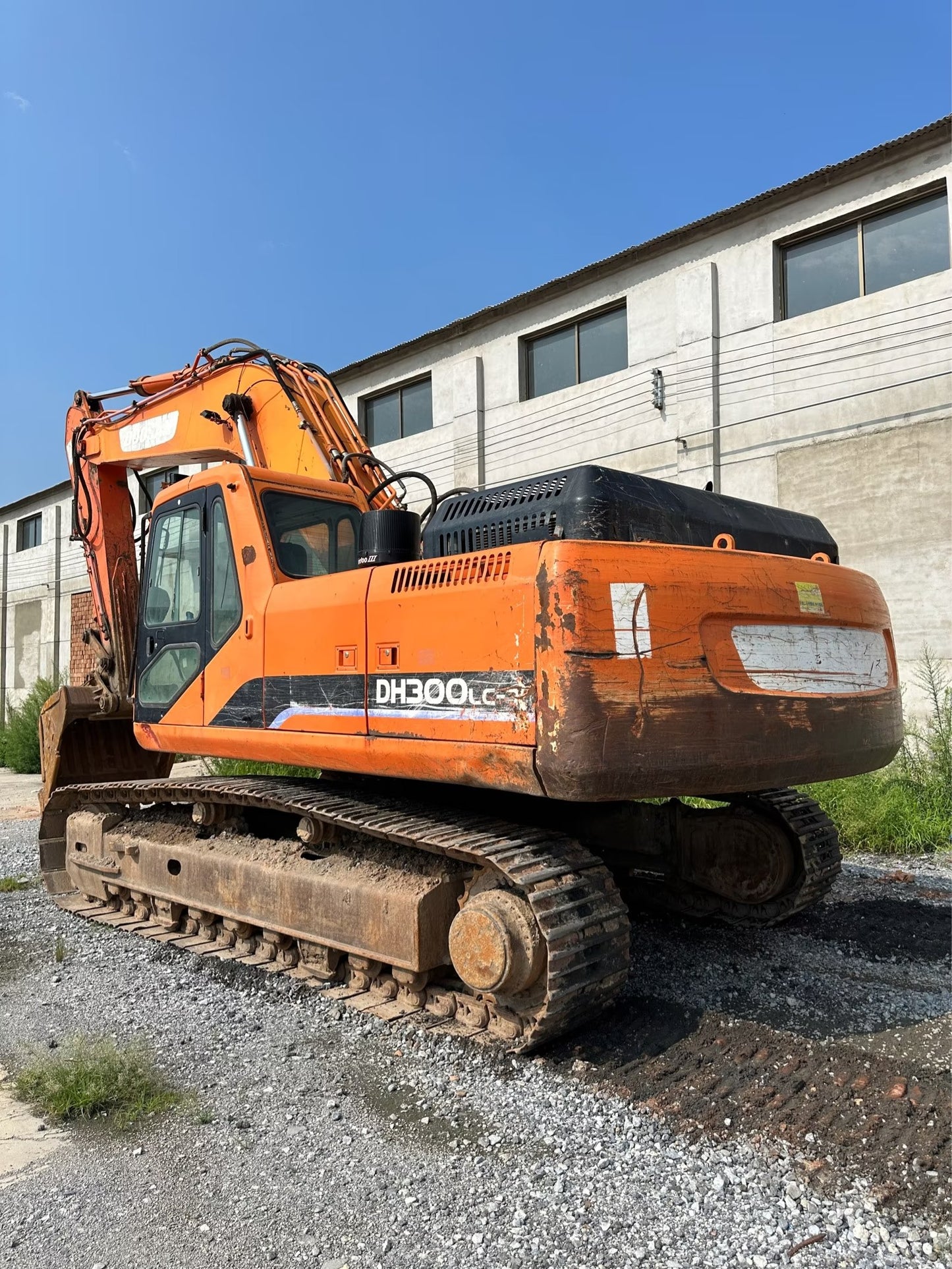 USED DOOSAN DH300LC-7 EXCAVATOR