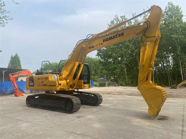 USED KOMATSU PC220-8 EXCAVATOR