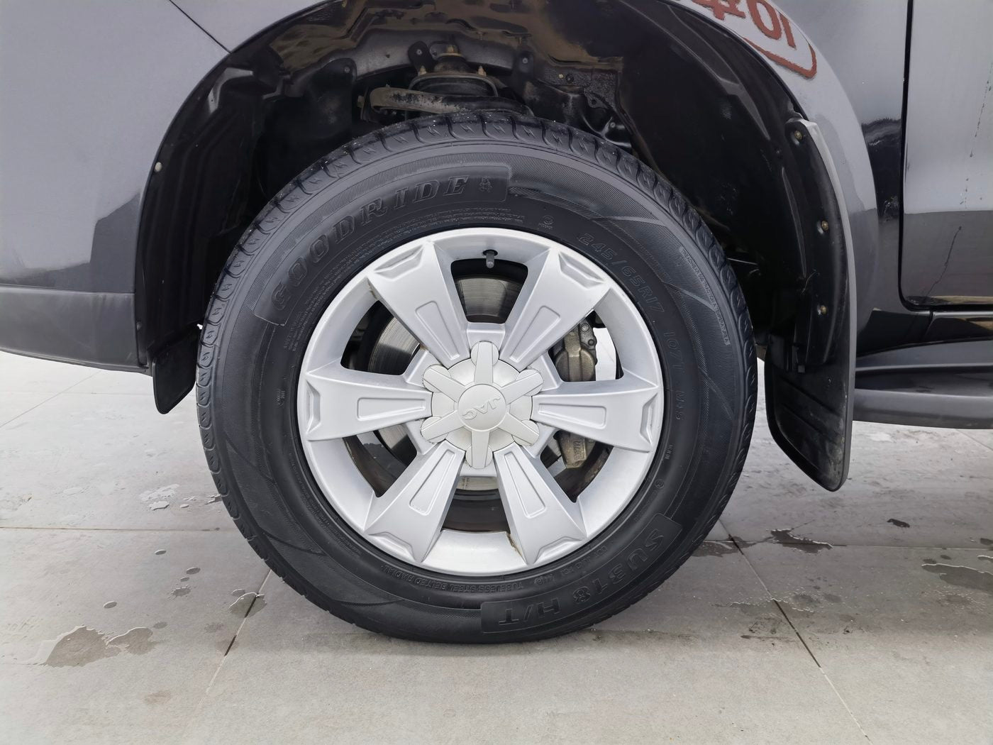 Used JAC T6 2018 2.0T MT Creator Edition Luxury Long Wheelbase Rear-wheel Drive HFC4DB2-1D1 Diesel National V