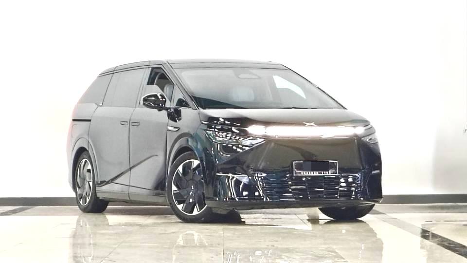 Used Xpeng X9 2024 702 Ultra-Long Range Pro