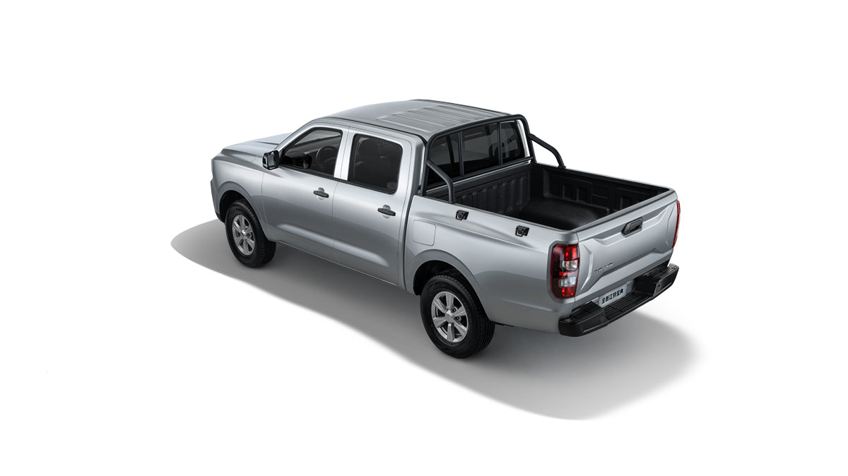 JMC Baodian 2025 2.5T manual diesel two-wheel drive short axle