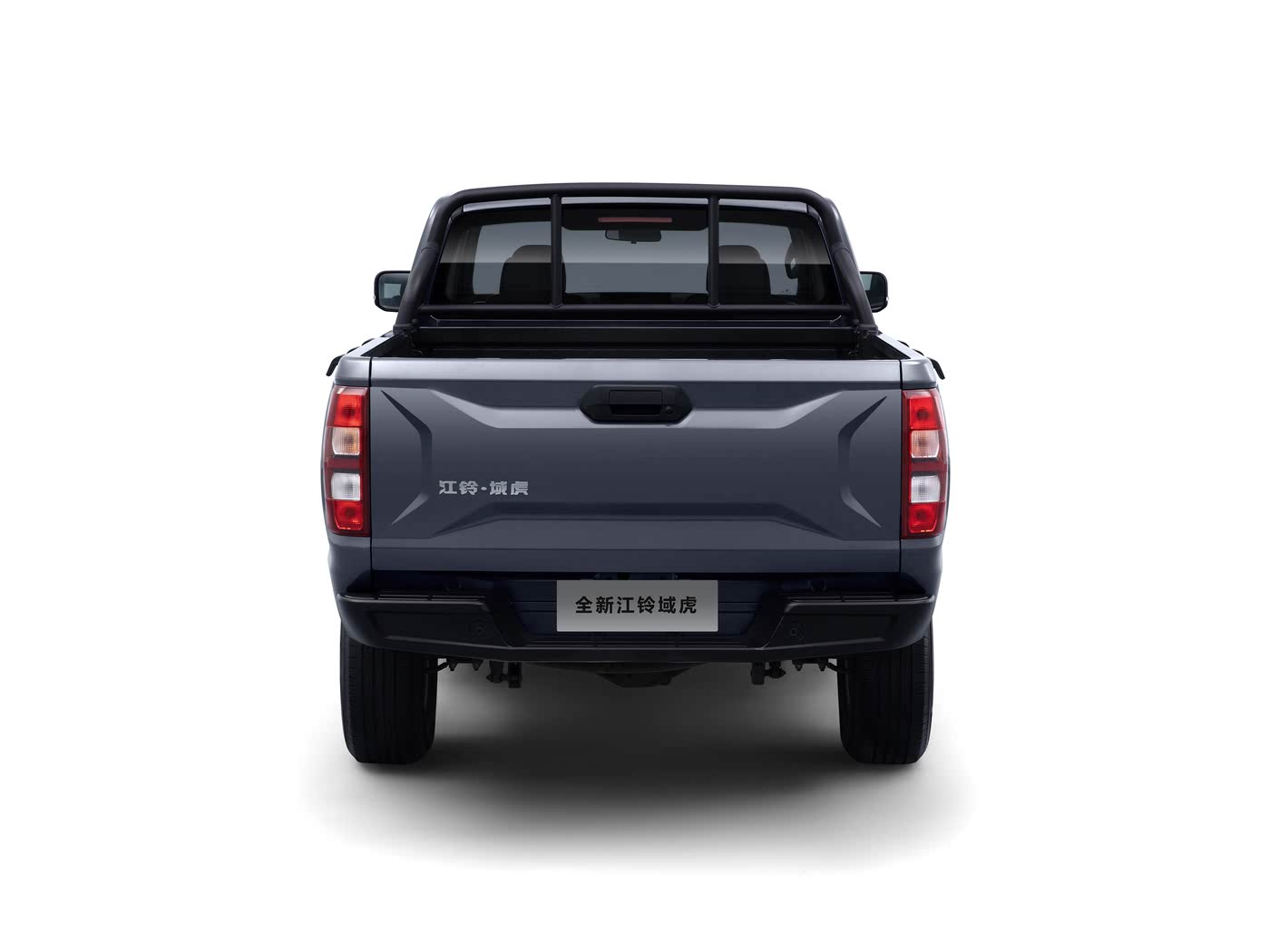 JMC Yuhu 2025 model long-axis flat-bottom cargo box double-row diesel AT four-wheel drive